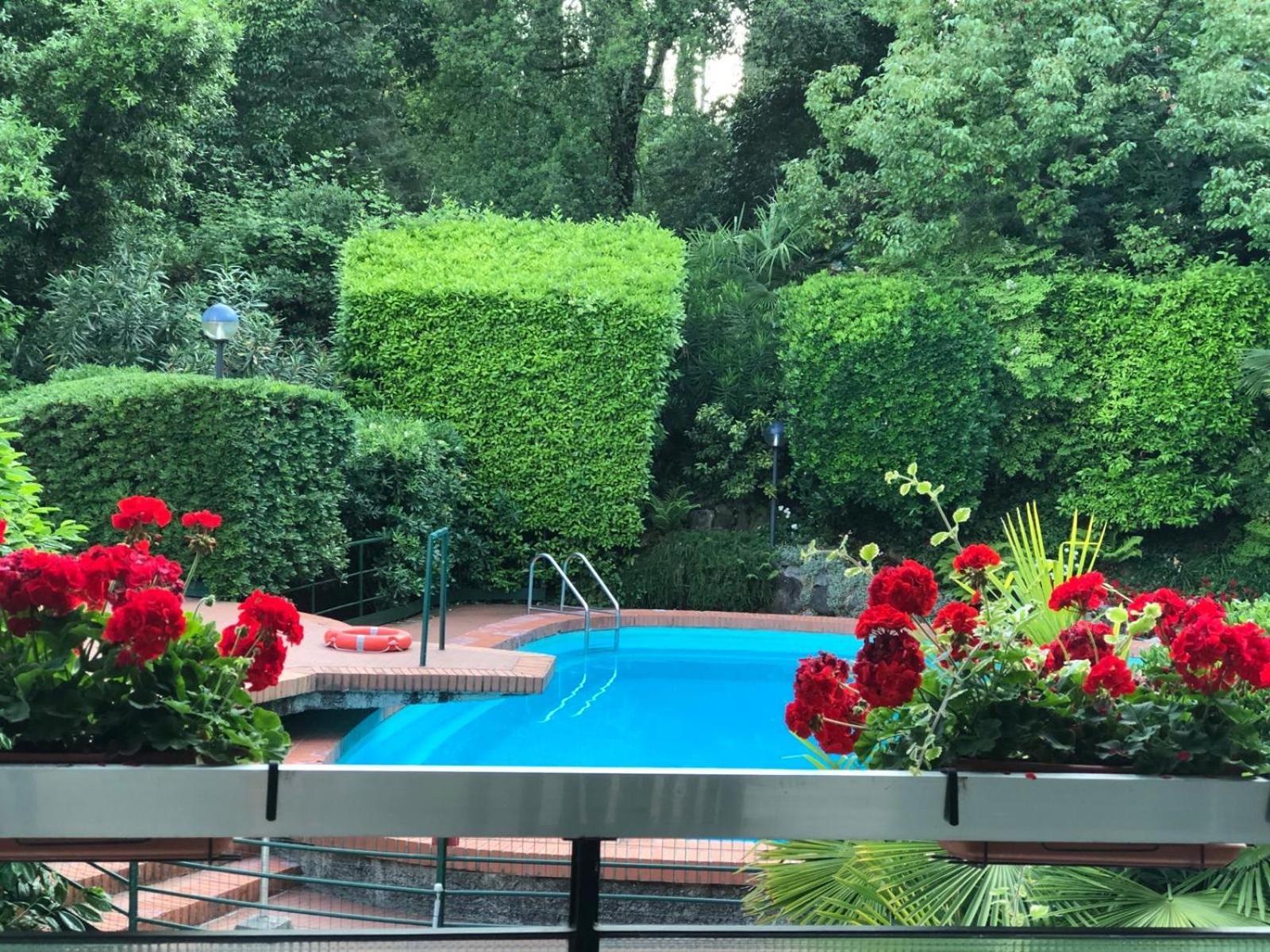 Residence Villa Alba Гардоне Ривера Екстериор снимка